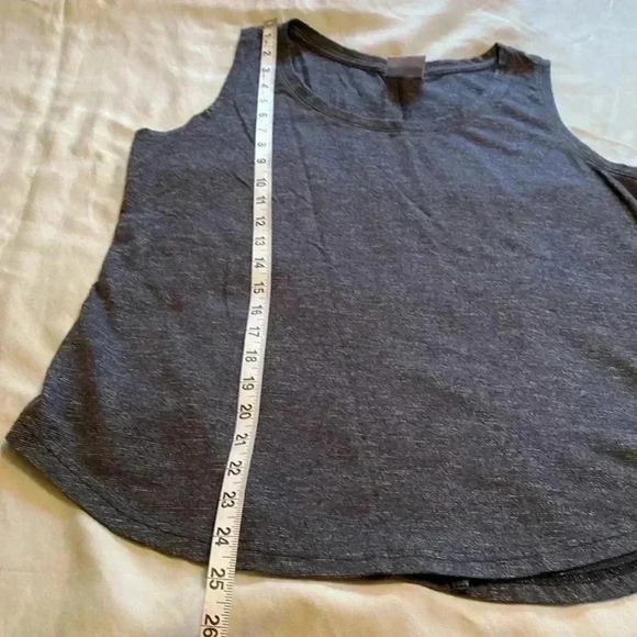 Columbia Woman’s Heathered Dark Gray Tank Top, Sleeveless Top, Size Large. - Picture 10 of 10